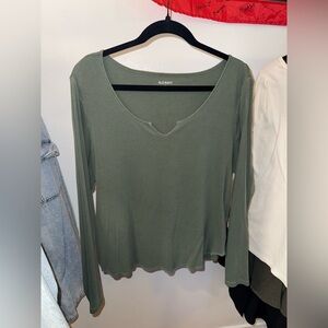 Old Navy Green V Neck Longsleeve
